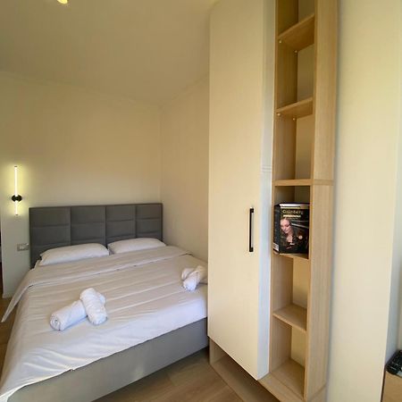 Cozycomfy Studio Тирана Экстерьер фото